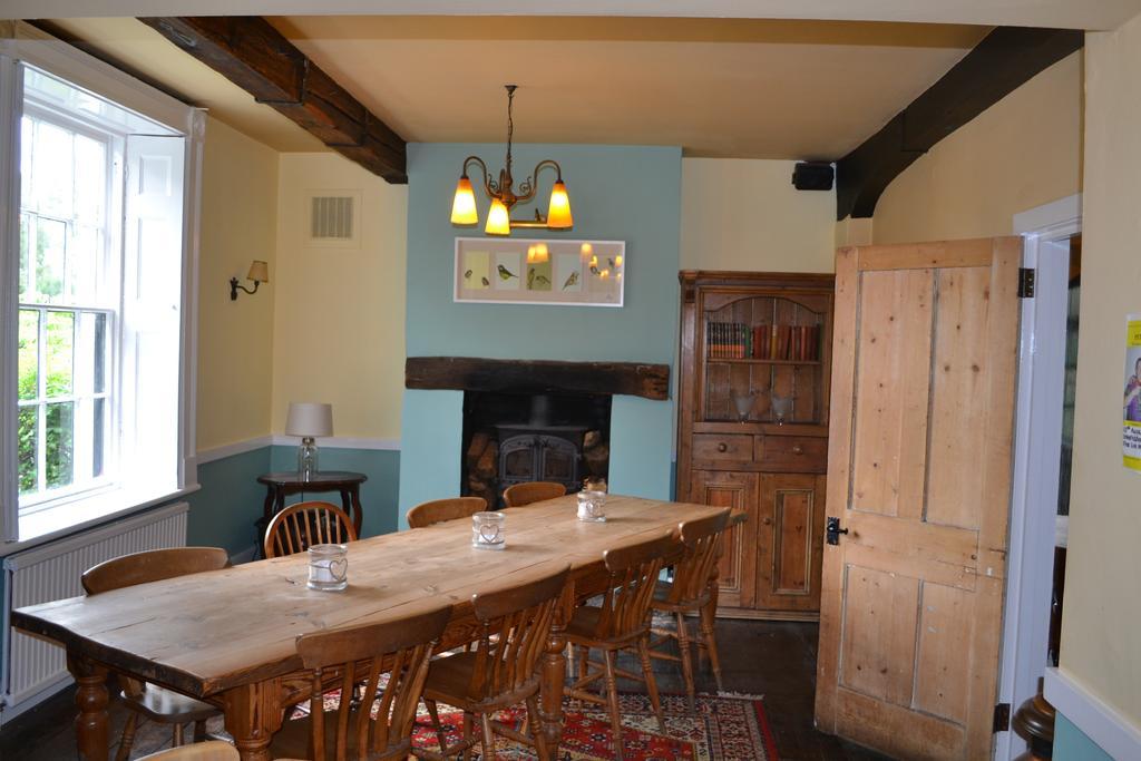 The Mill Arms Hotel Romsey Bagian luar foto