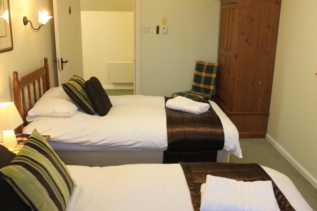 The Mill Arms Hotel Romsey Ruang foto
